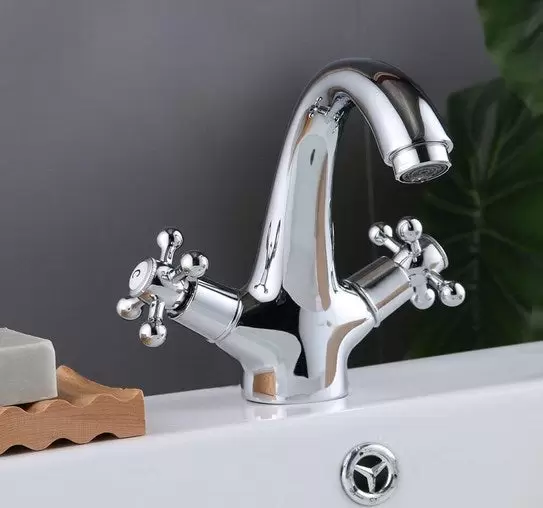 Badarmatur Wasserhahn Retro Waschbecken Einhebel Mischbatterie Waschtisch Faucet Zweigriff