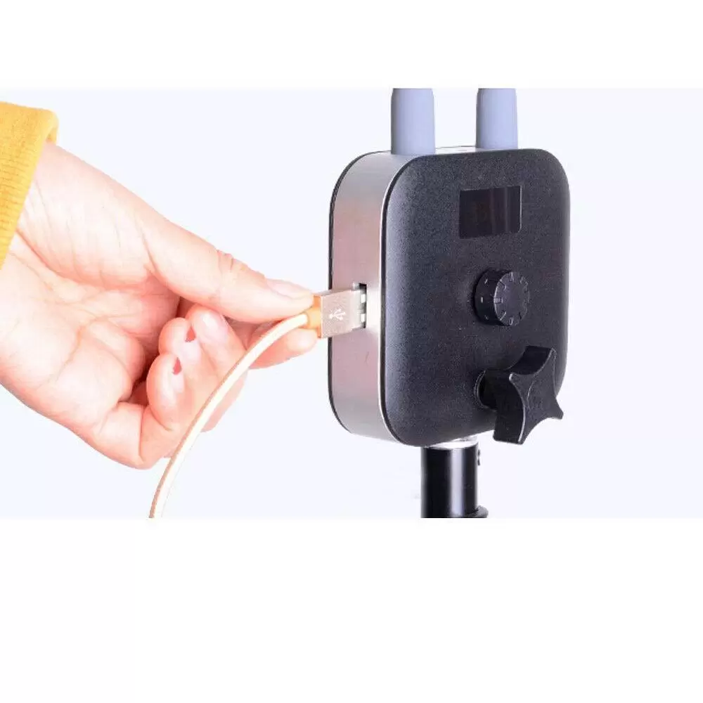 Led Lampe Mit Handyhalter Und Teleskopstativ
