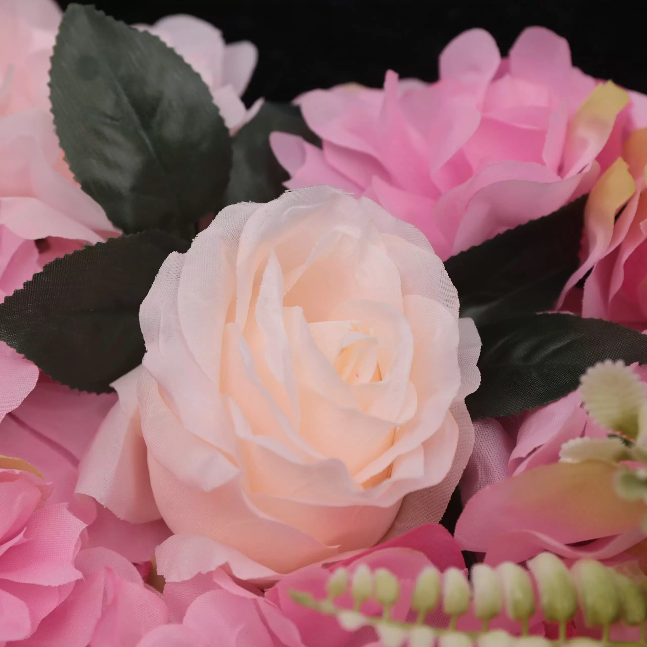 12 Stück Künstliche Blumenwand Rosenwand DIY Hochzeit Blumen Hintergrund (Dark Pink) 12 Stück Künstliche Blumenwand Rosenwand DIY Hochzeit Blumen Hintergrund (Dark Pink)