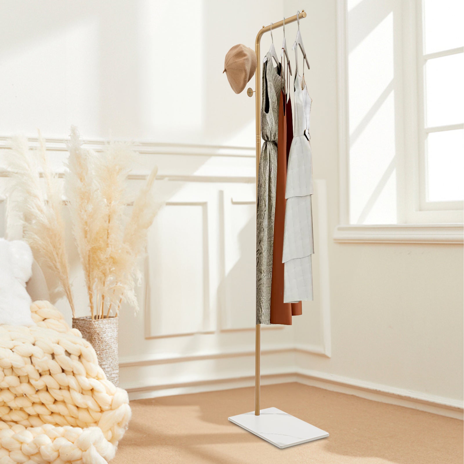 170 cm hohe Garderobe, freistehende Garderobe, goldene Garderobe – goldene Halterung + weißer Sockel 170 cm hohe Garderobe, freistehende Garderobe, goldene Garderobe – goldene Halterung + weißer Sockel