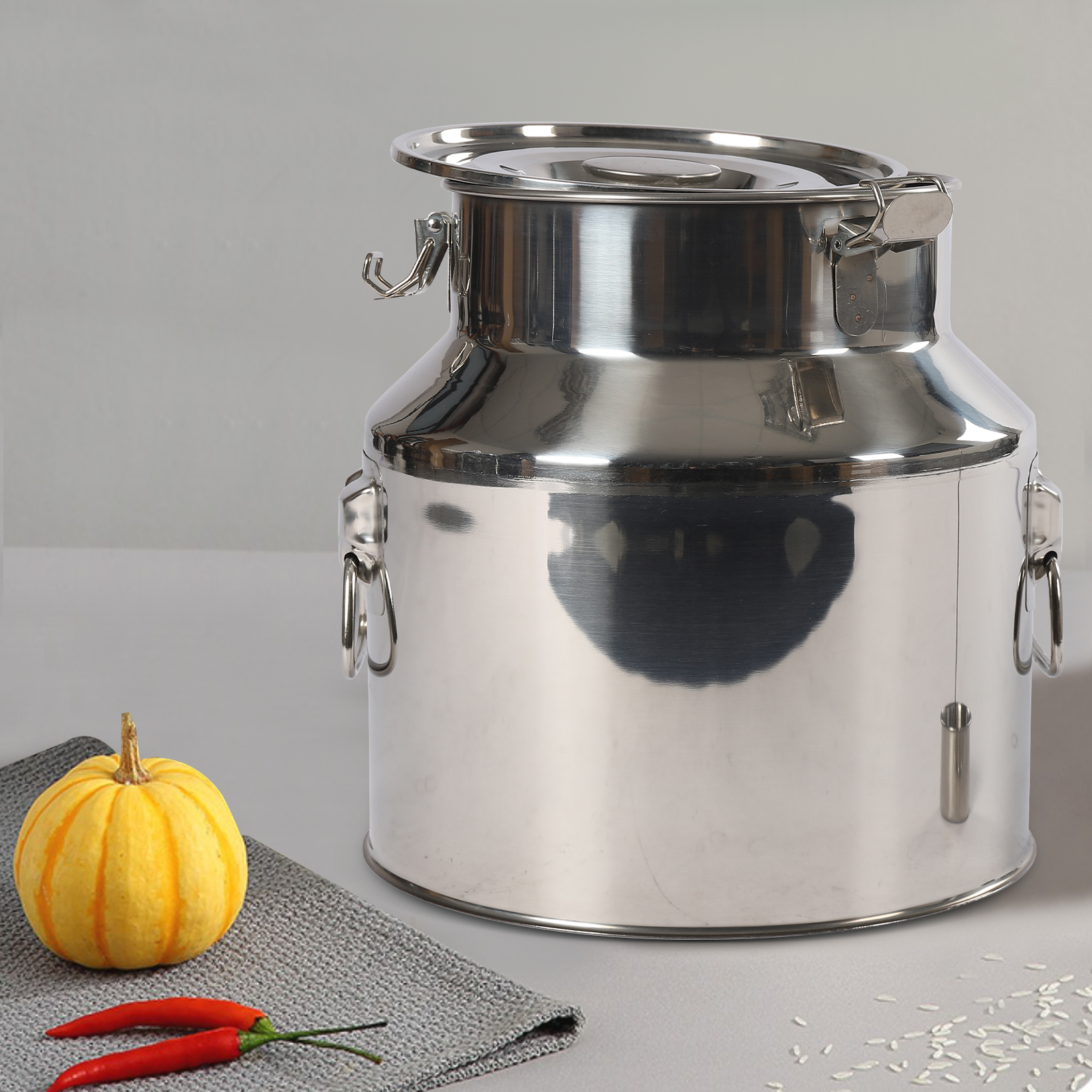 Milchkännchen aus Edelstahl, 22 l, 2,05 kg, auslaufsicherer Deckel