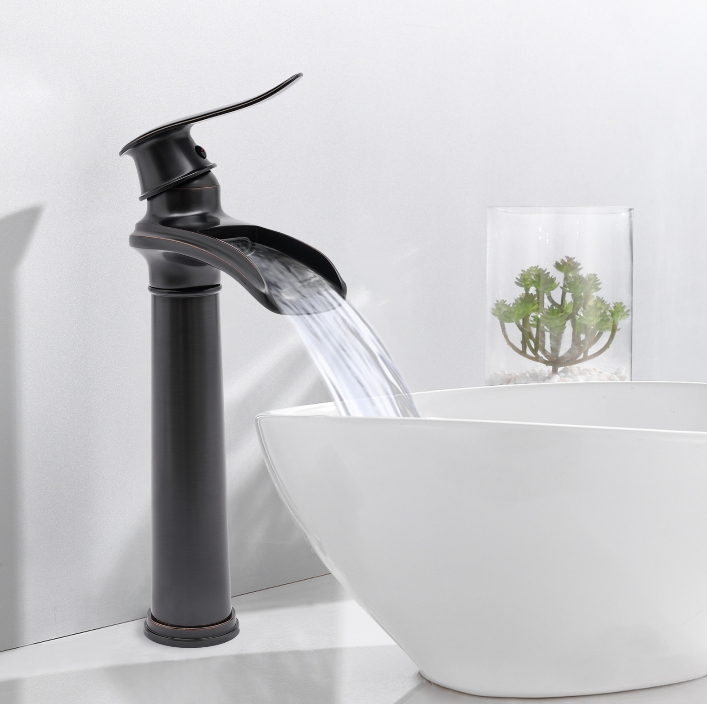 Wasserfall-Badezimmerarmatur, Einzelgriff, antikes Messing