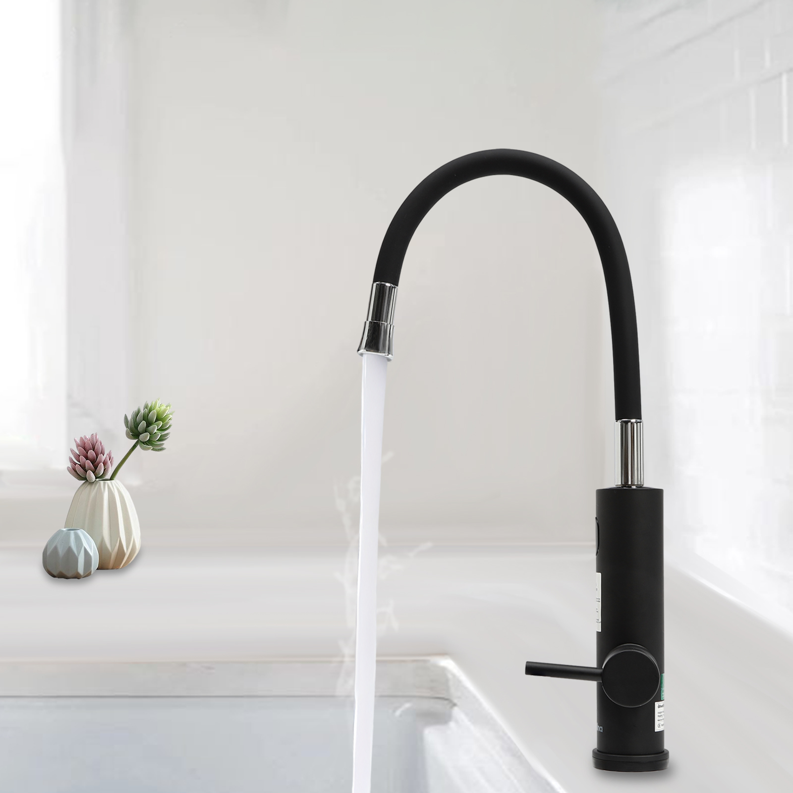 3200 W Elektrischer Küchenhahn mit sofortigem Heißwasser mit Display,Edelstahl 360 ° drehbarer Wasserhahn