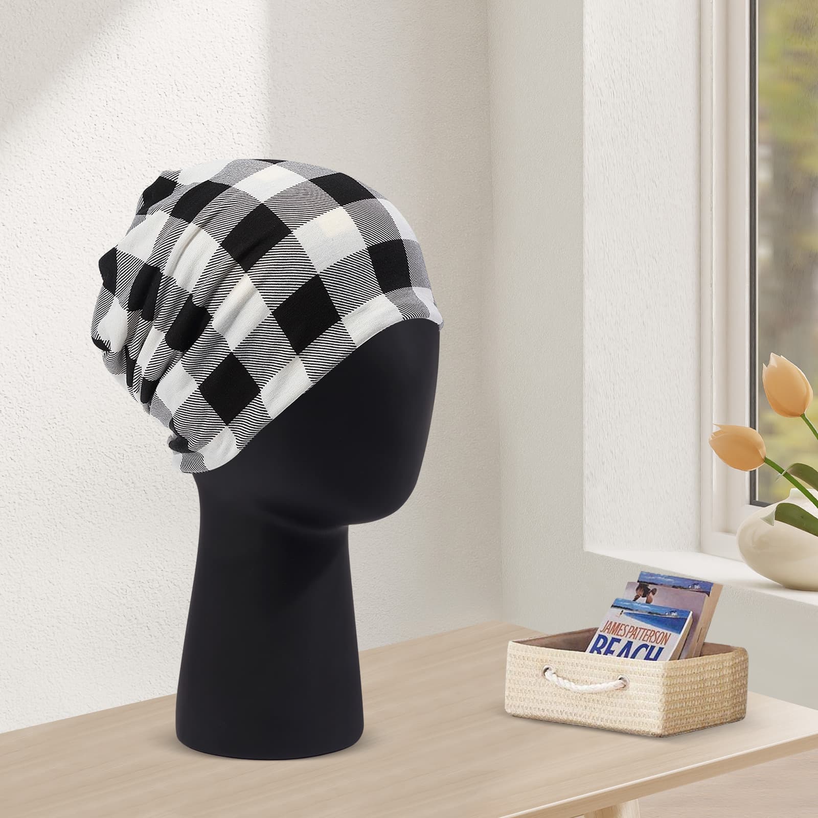 Kurzer Schaufensterkopf, Kopfumfang 56 cm, schwarz. Schaufensterpuppenkopfständer, Schaufensterpuppenkopfständer