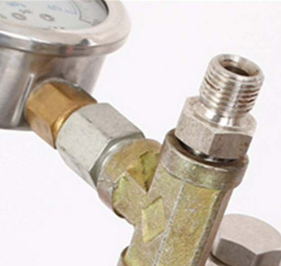 CNCEST Airless Farbsprühgerät 900W 1,9L / min Hochdruck Farbsprühsystem